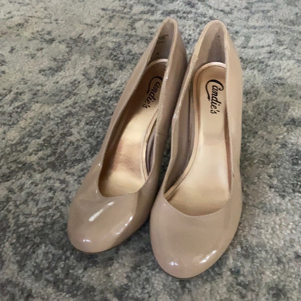 Women’s nude heels
